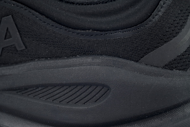 HOKA Bondi 9 'Triple Black'