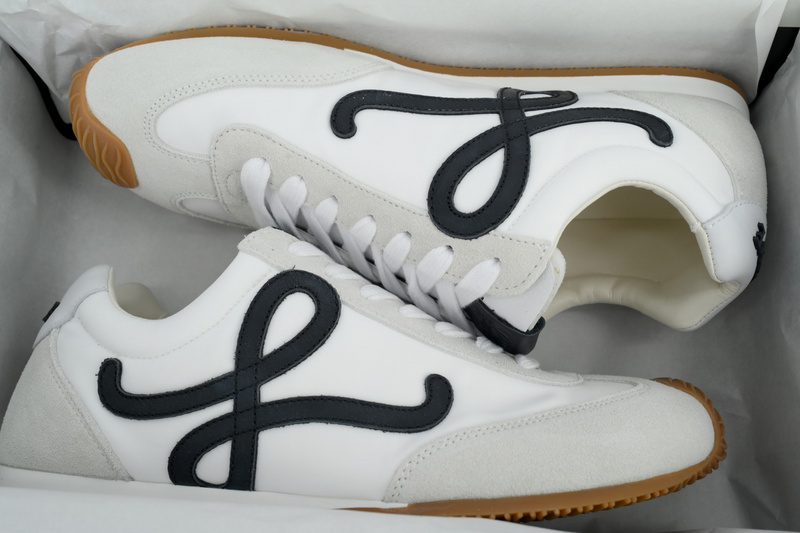 LOEWE Ballet Runner 2.0 White Black