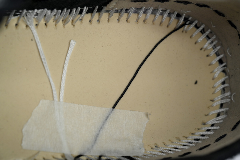 MIHARA YASUHIRO White And Black Bones