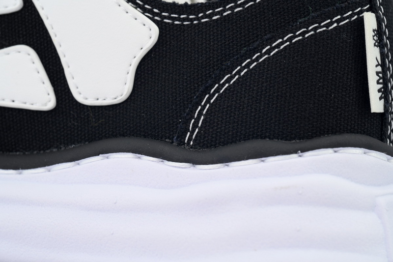 MIHARA YASUHIRO White And Black Bones