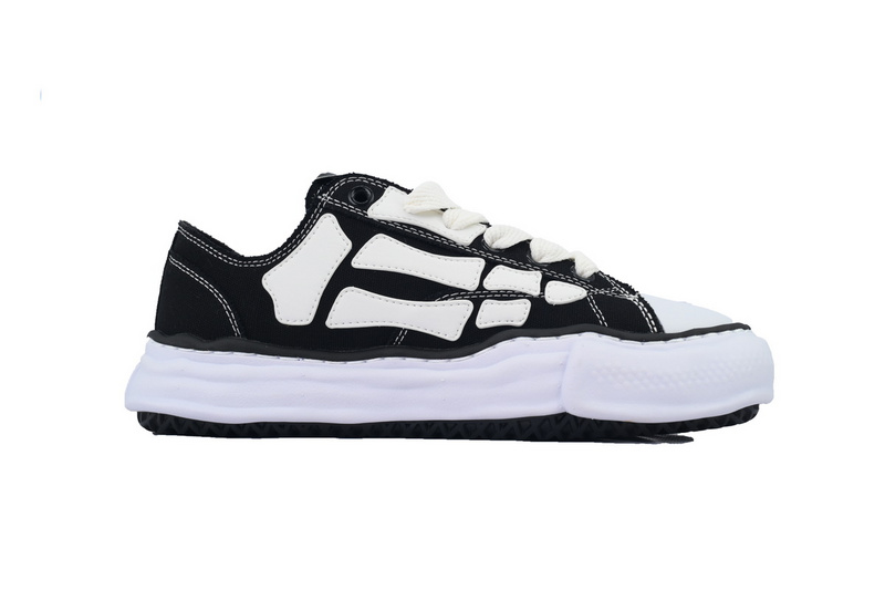 MIHARA YASUHIRO White And Black Bones