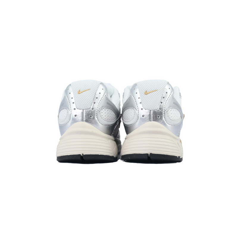 Nike V5 RNR 'Parachute Beige Metallic Pewter'