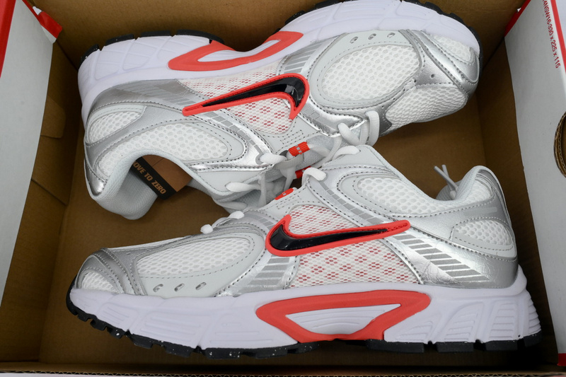 Nike V5 RNR 'White Black Picante Red'