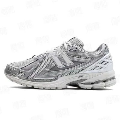 New Balance 1906R 'Silver' 01