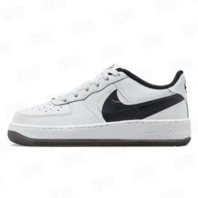 Nike Air Force 1 Big Black Hook 01
