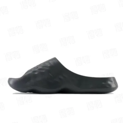 New Balance Fresh Foam MRSHN Slide 'Blacktop' 01
