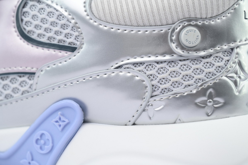 LOUIS VUITTON Olympia Purple