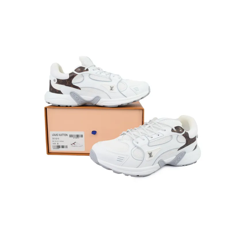 LOUIS VUITTON Olympia White