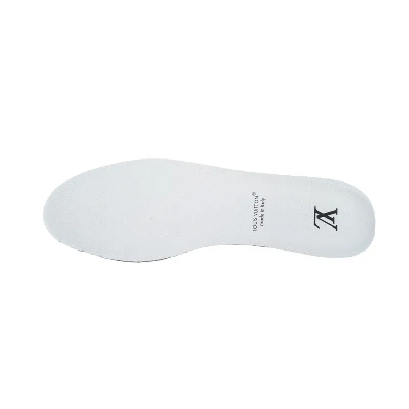 LOUIS VUITTON Olympia White