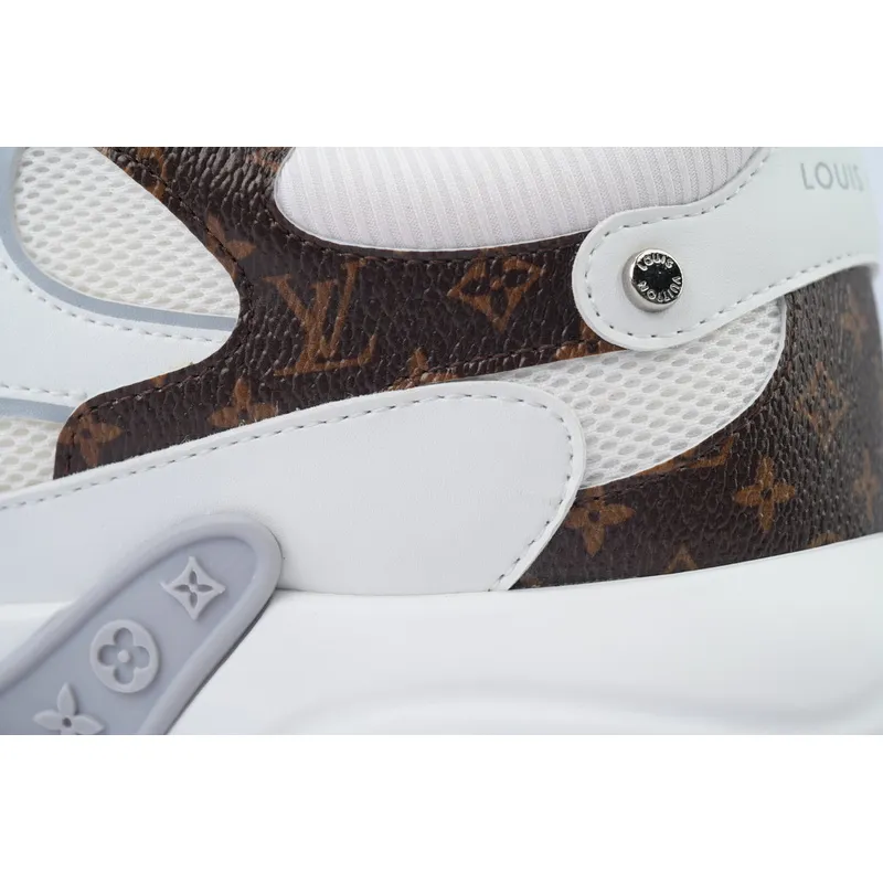 LOUIS VUITTON Olympia White