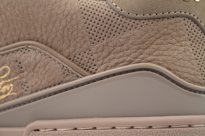 Louis Vuitton Brown Small Embossing 