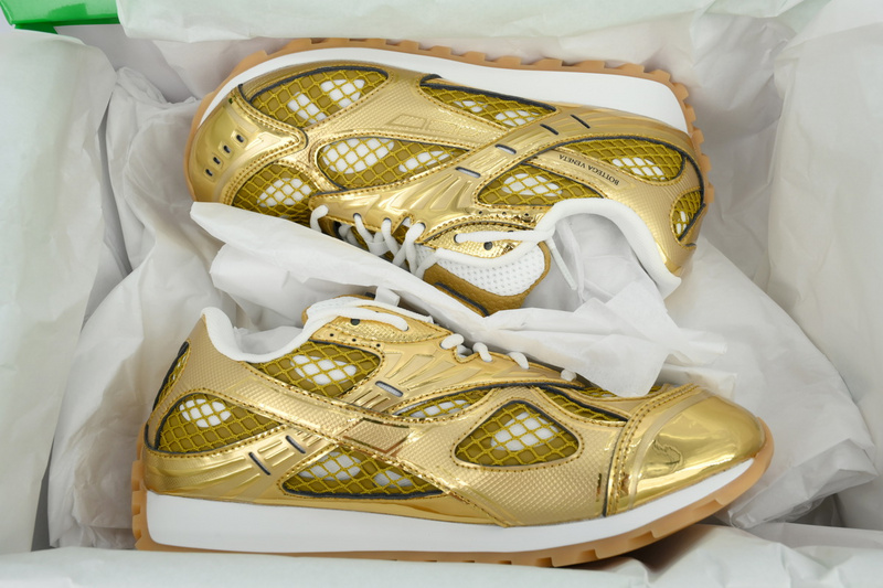 Bottega Veneta Orbit Golden