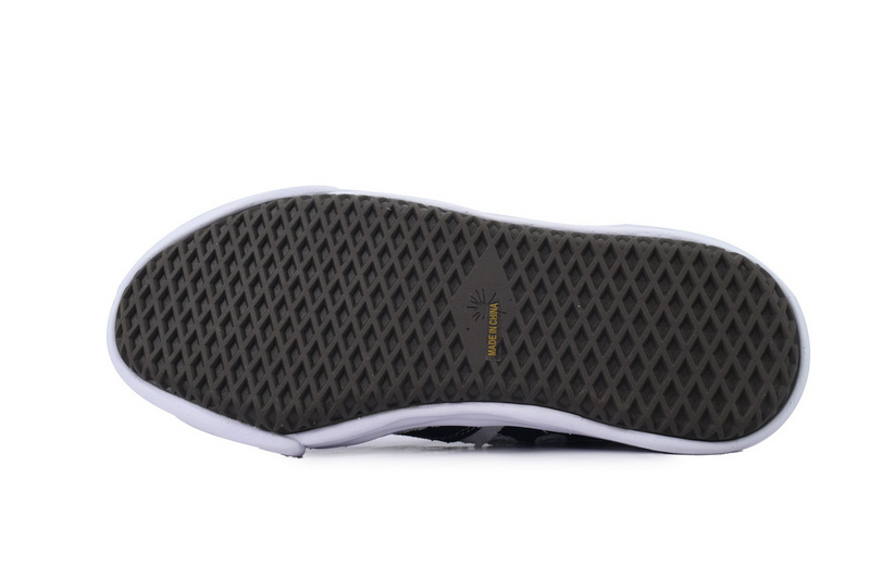 MIHARA YASUHIRO Black And White Cloth