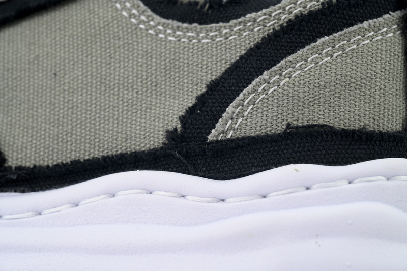 MIHARA YASUHIRO Blackish Green