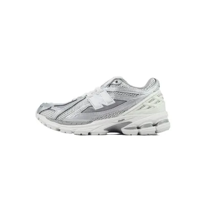 New Balance 1906R 'Silver' 01