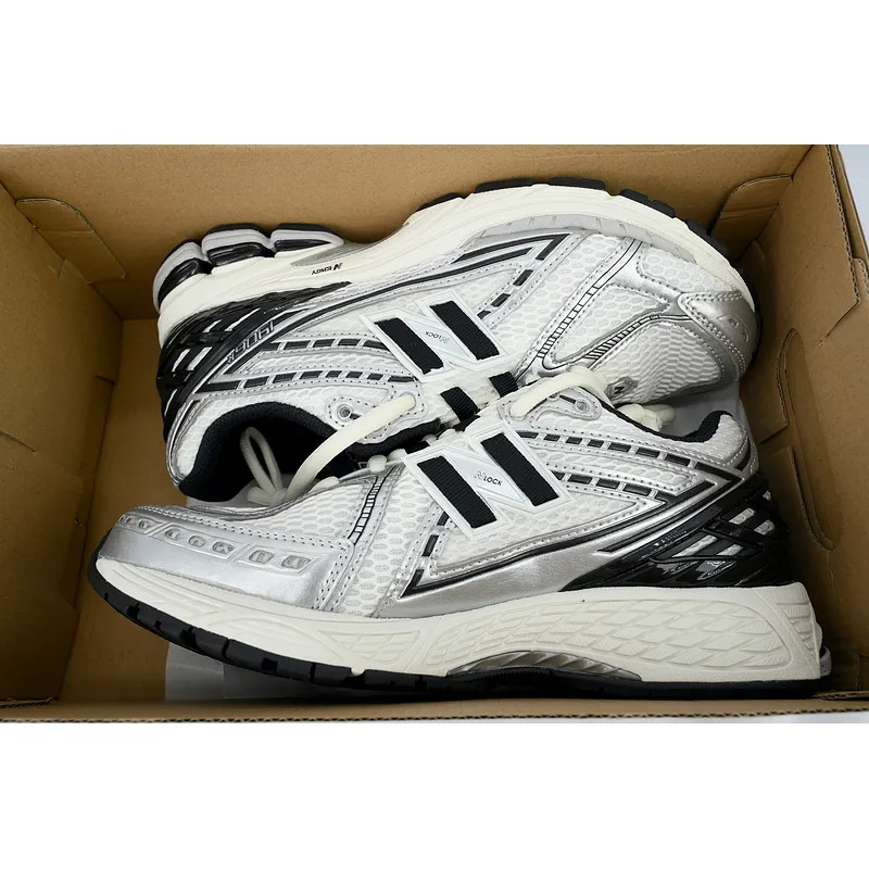 New Balance 1906R 'Silver Metallic Black'