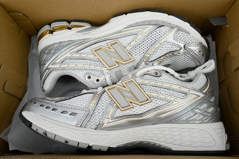 New Balance 1906R 'White Silver Metallic'