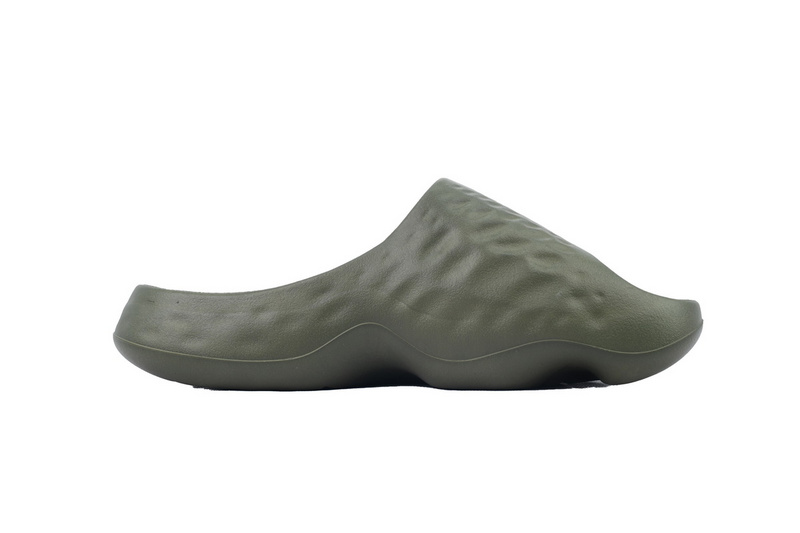 New Balance Fresh Foam MRSHN Army Green