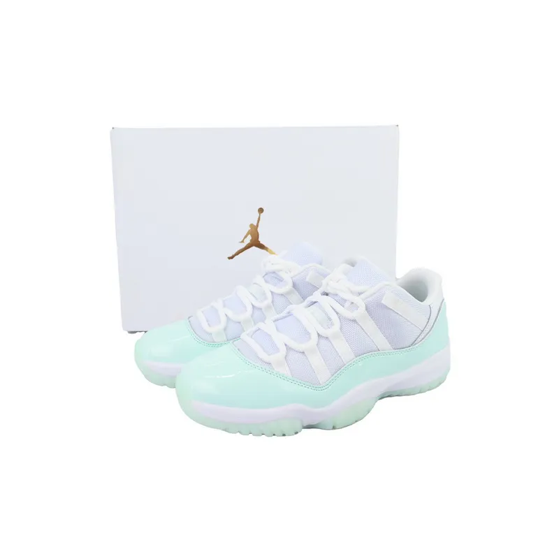 XH Air Jordan 11 Retro Low 'Igloo'