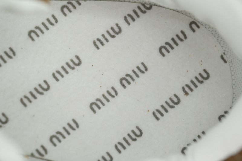 New Balance x Miu Miu 530 SL 'Cinnamon'