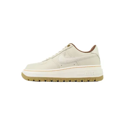 Nike Air Force 1 Luxe 'Pecan' 01