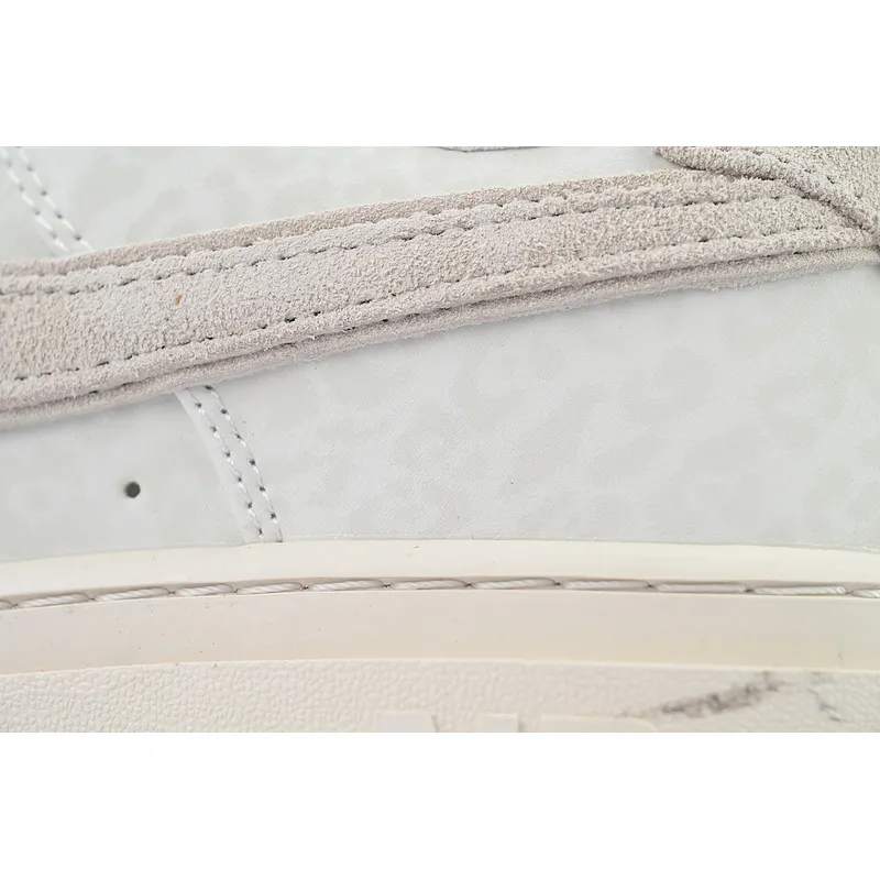 Nike Air Force 1 Luxe 'Triple White'