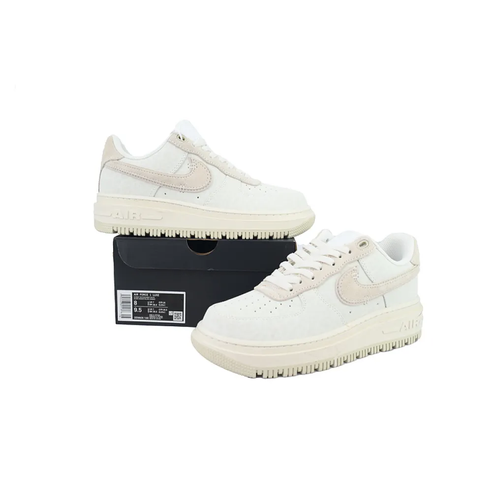Nike Air Force 1 Luxe 'Triple White'