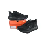 NIKE Vomero 18 'Triple Black'