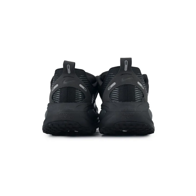 NIKE Vomero 18 'Triple Black'