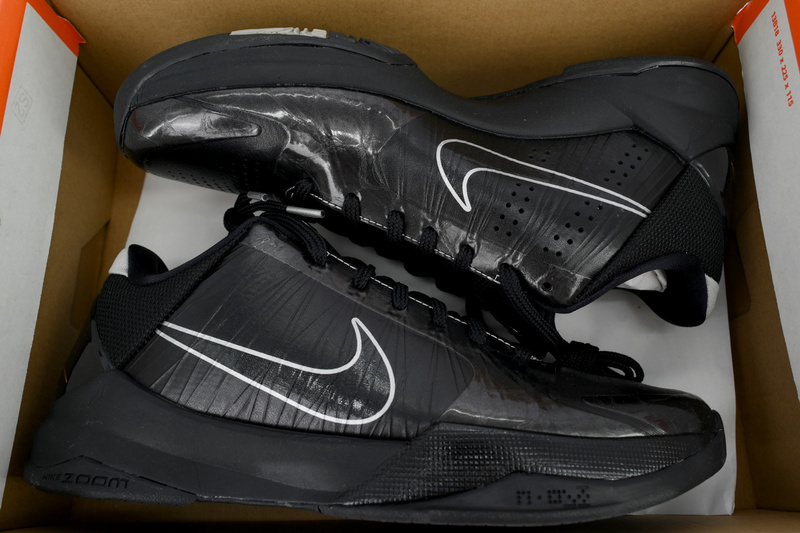 Zoom Kobe 5 'Black Out'