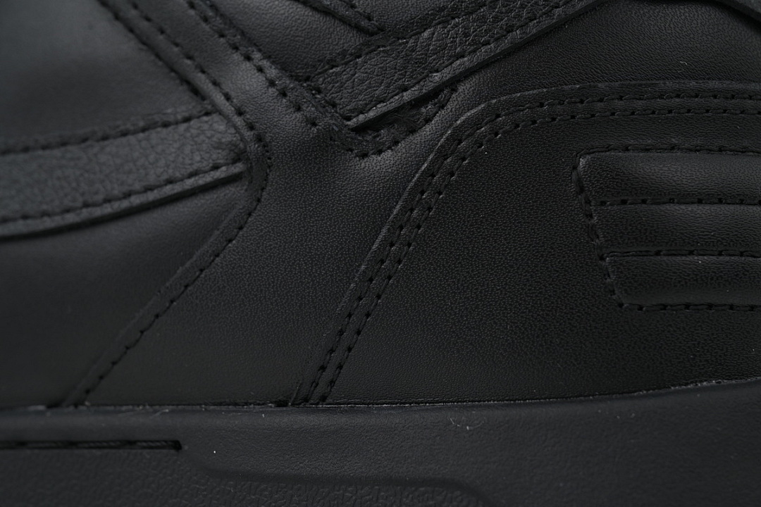 FF-WHITE Out Of All Black