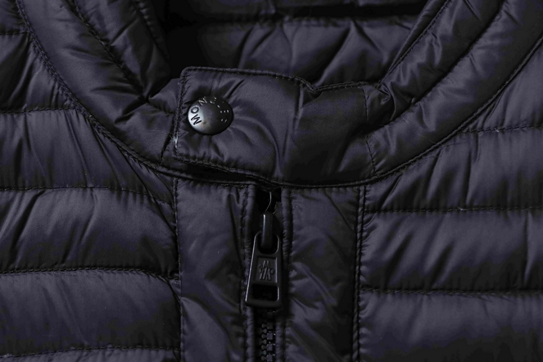   Moncler  BLACK 12421586