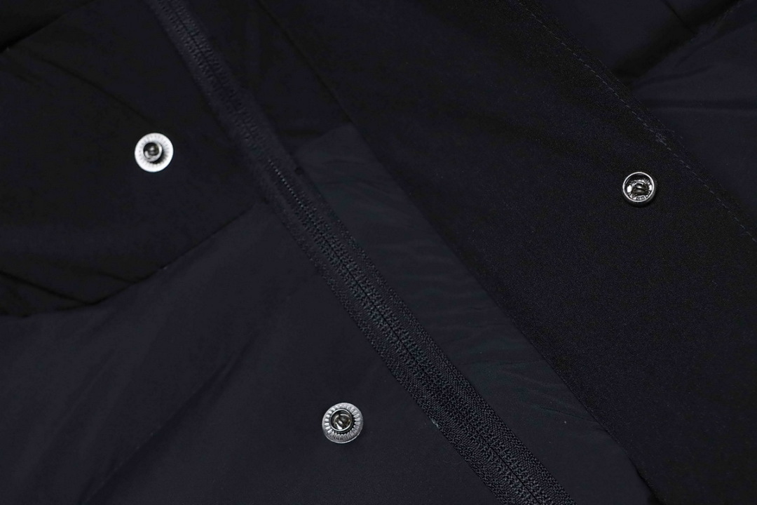   Moncler  BLACK 42522686