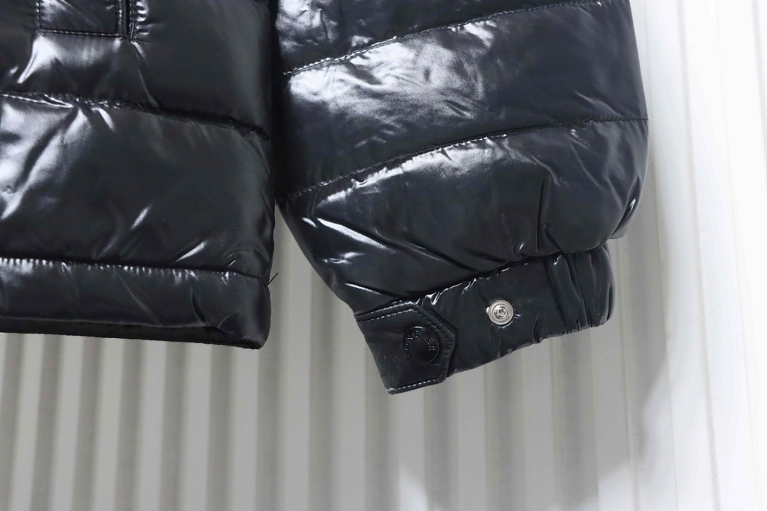  Moncler  black 
