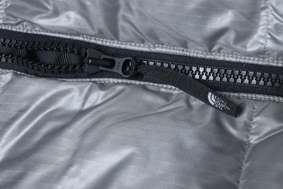  North face  grey 51303540