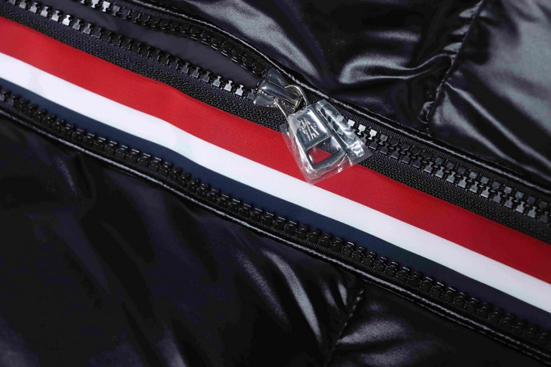 Moncler BLACK 42522686