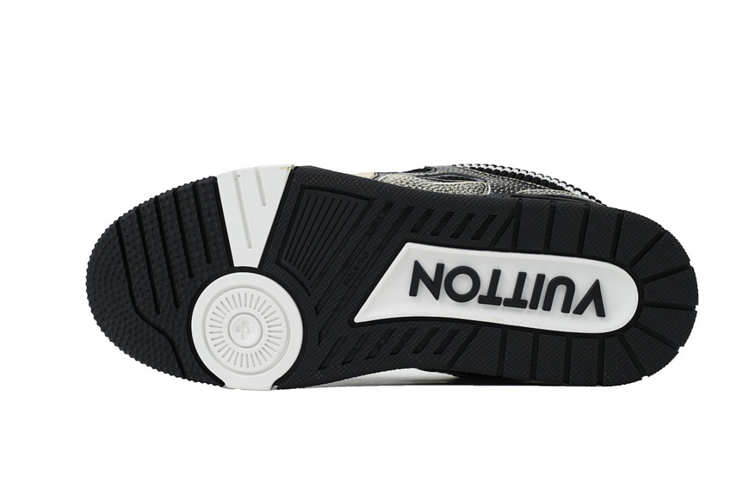  LOUIS VUITTON New Black Woolen Fabric