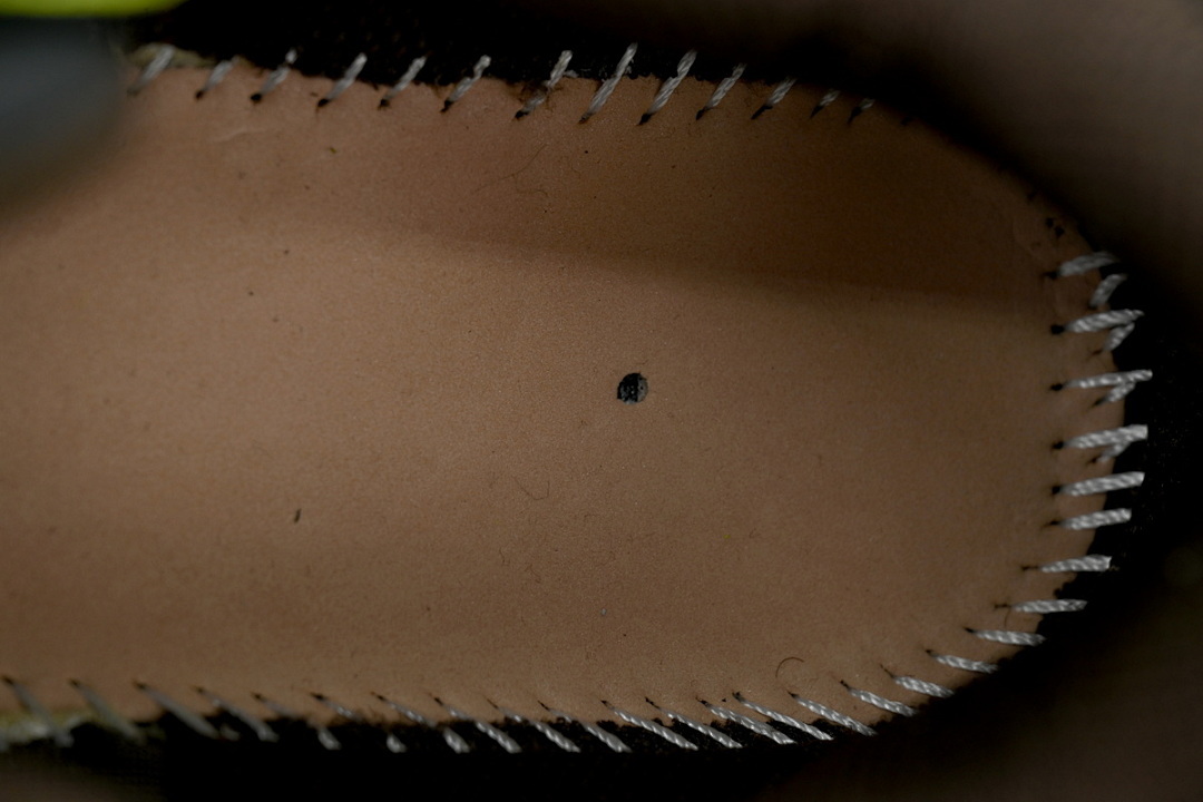 OFF-WHITE Out Of Dark Green