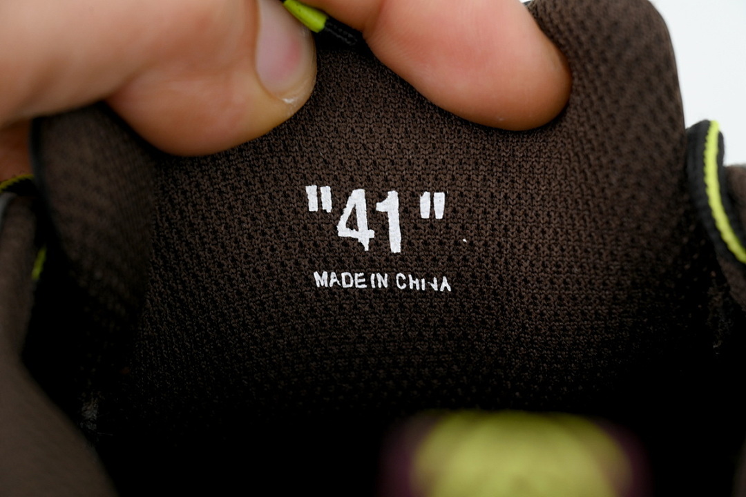 OFF-WHITE Out Of Dark Green