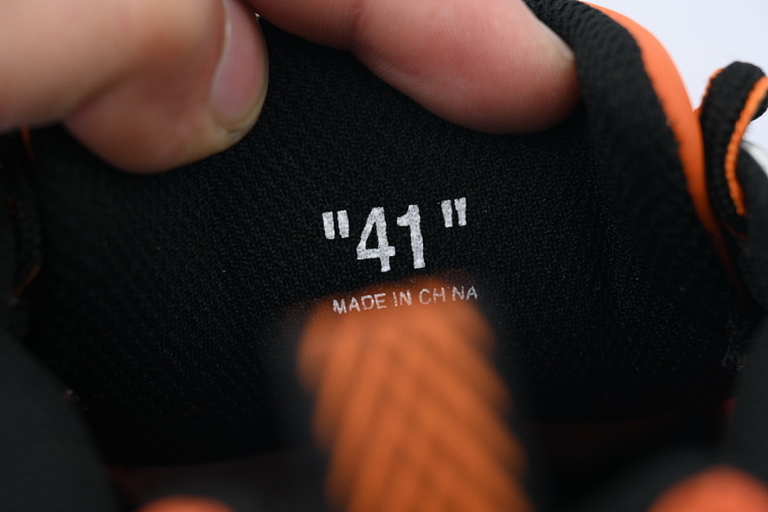 OFF-WHITE Out Of Orange