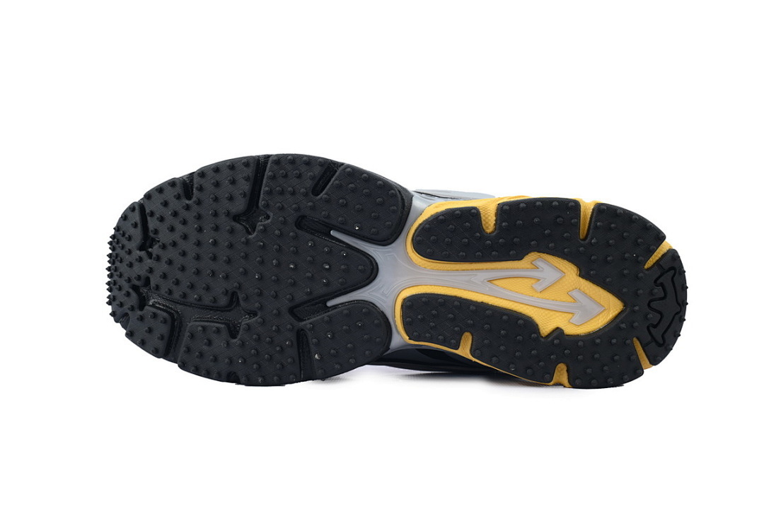 OFF-WHITE Out Of Orange