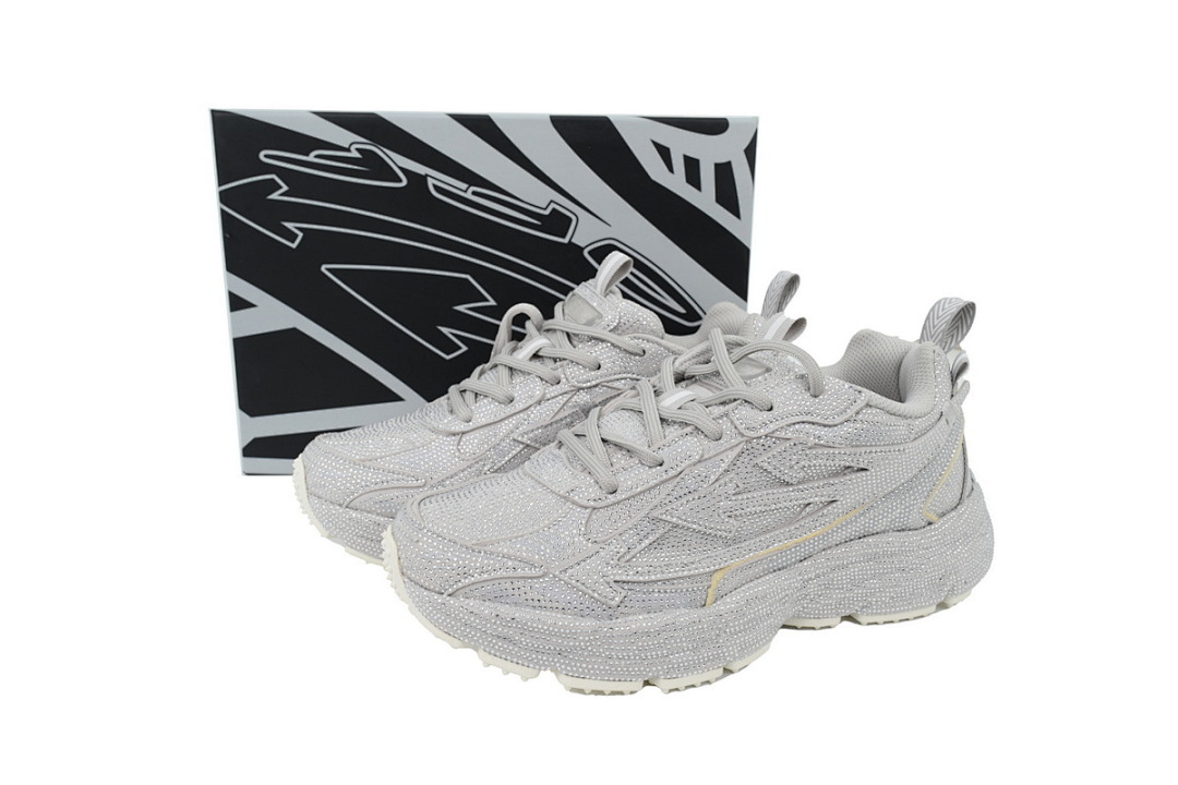 OWIA289W24 FAB00 18300 FF-WHITE Out Of Silver Full Diamond