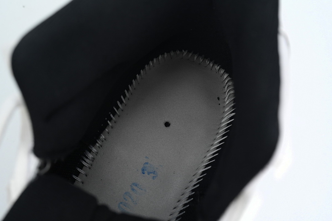 CT8012-104 Air Jordan 11 Retro 'Columbia / Legend Blue'