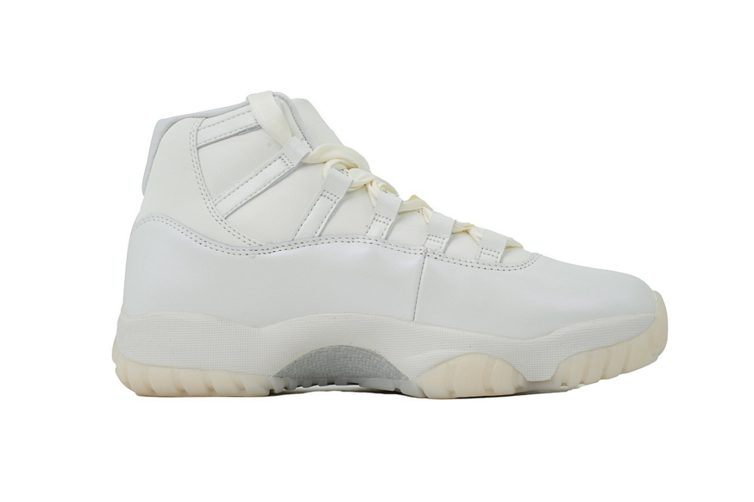 xp AR0715-110 Wmns Air Jordan 11 Retro 'Grand Finale'