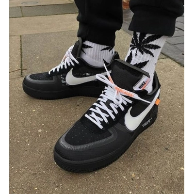 AO4606-001 OFF White X Air Force 1 Low Black 02