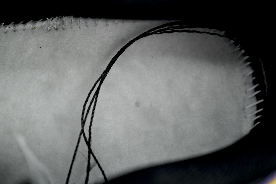 Kobe Bryant x Air Force 1 Low 'Lakers Away - Numbered'