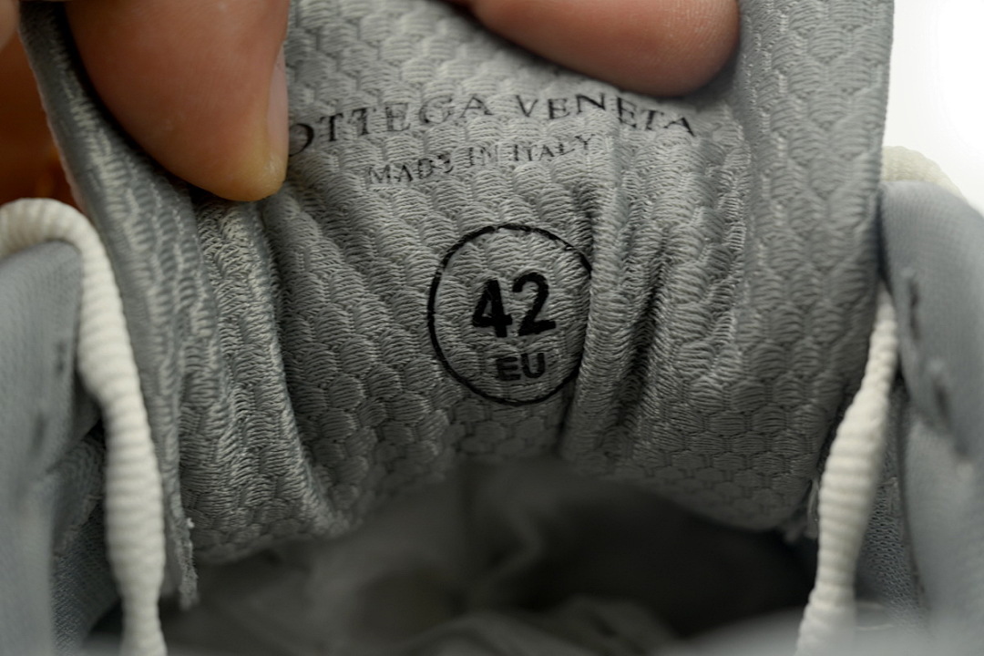  Bottega Veneta Orbit Silver