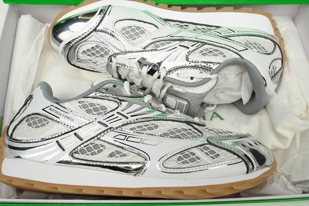  Bottega Veneta Orbit Silver