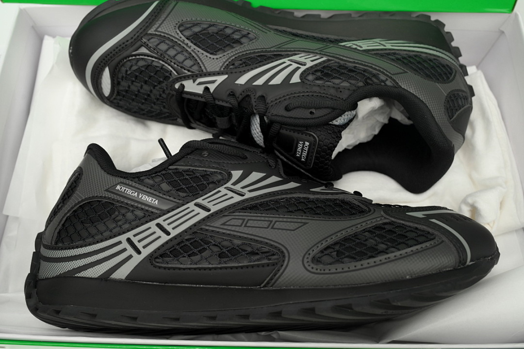 Bottega Veneta Orbit Black