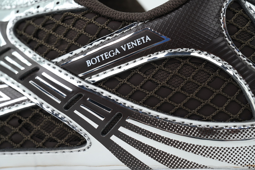 Bottega Veneta Orbit coffee brown